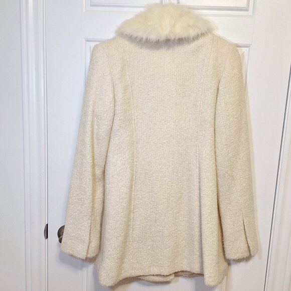 Guess Cream converitble Wool blend Jacket with detachable faux fur collar - Picture 4 of 8